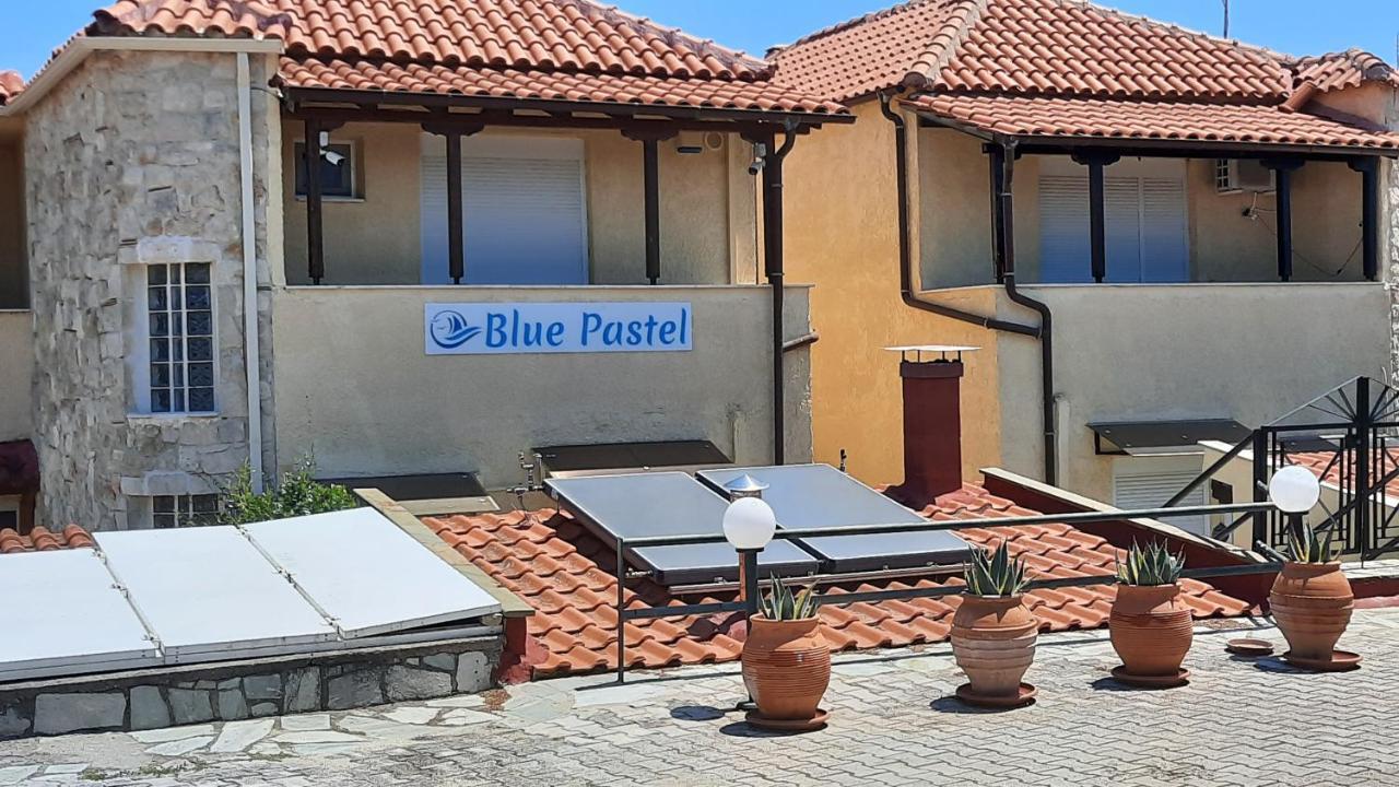 Дом отдыха Blue Pastel-cliffside Villa, Shared Pool, Wild Sandy Nearby Неа-Потидеа