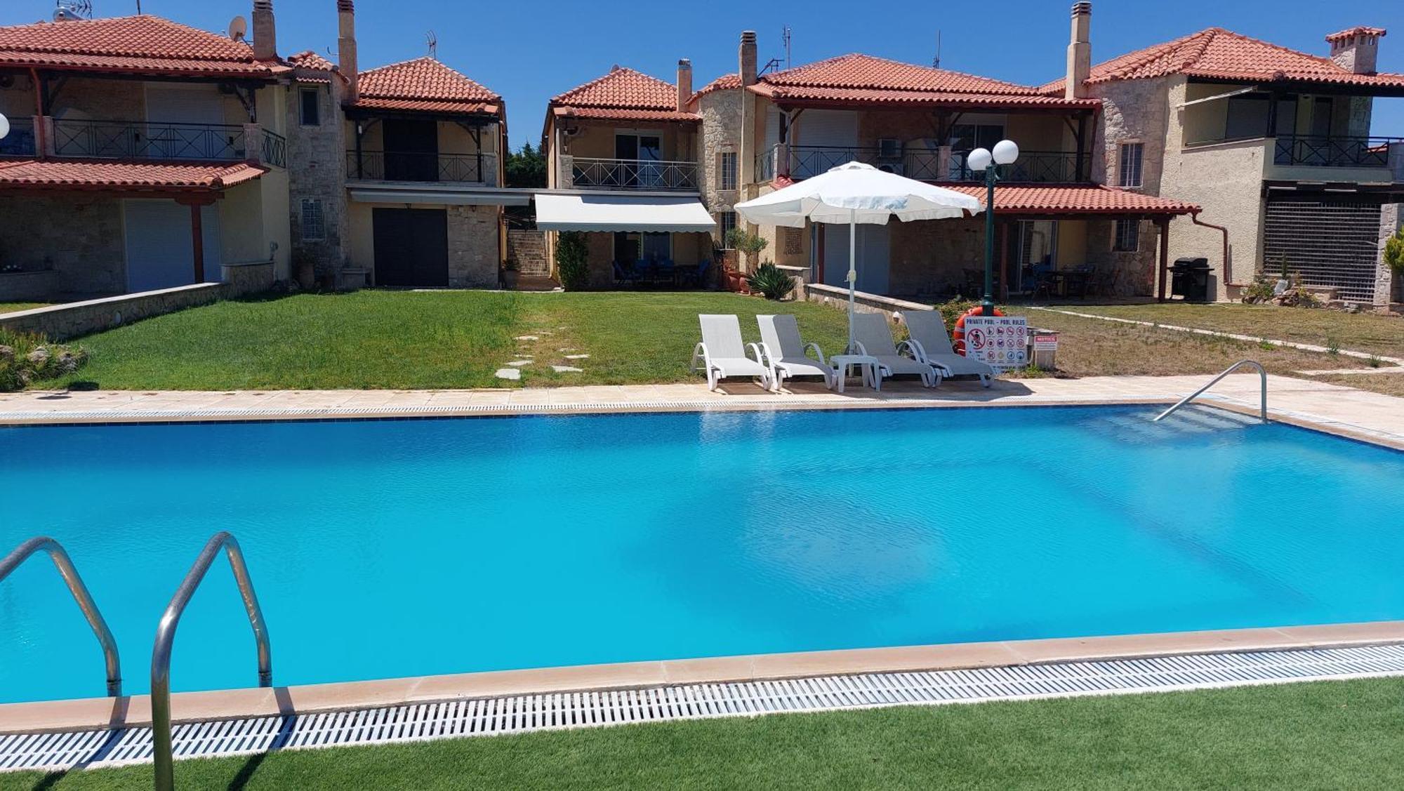 Дом отдыха Blue Pastel-cliffside Villa, Shared Pool, Wild Sandy Nearby Неа-Потидеа