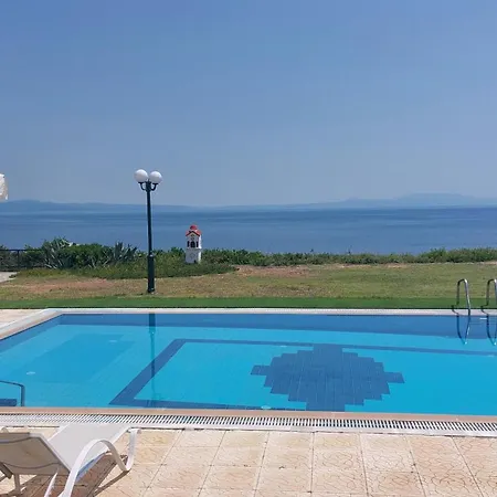 Blue Pastel-Cliffside Villa, Shared Pool, Wild Sandy Beach Nearby Nea Poteidaia Exterior photo