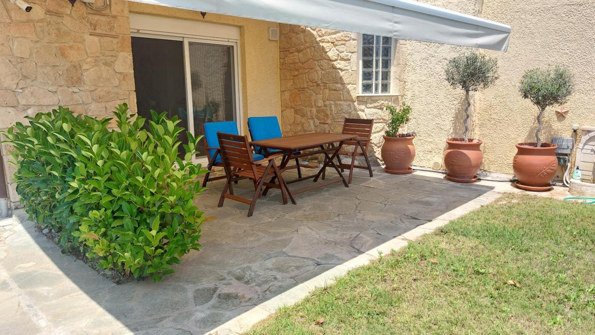 Blue Pastel-cliffside Villa, Shared Pool, Wild Sandy Nearby Holiday home Nea Poteidaia
