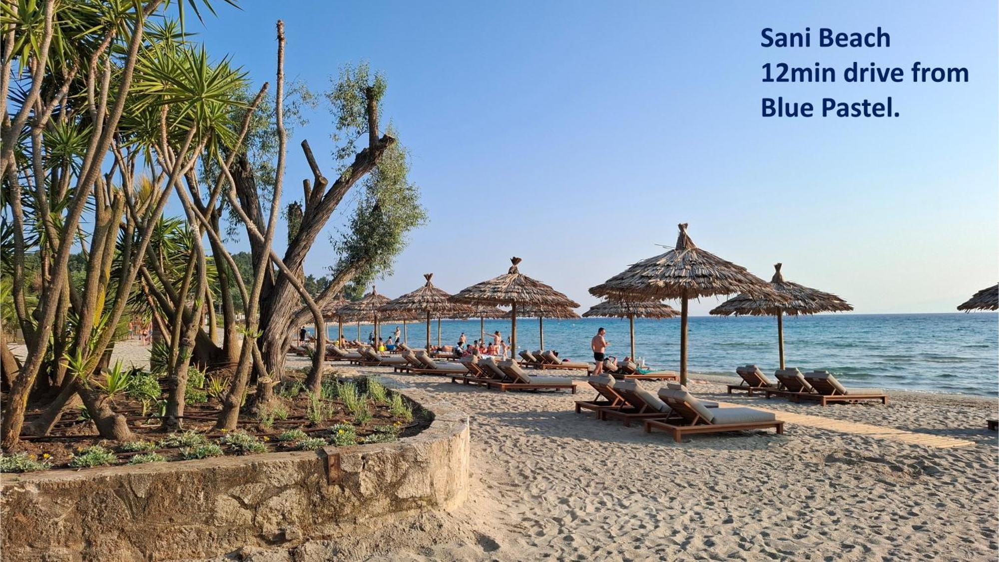 Дом отдыха Blue Pastel-cliffside Villa, Shared Pool, Wild Sandy Nearby